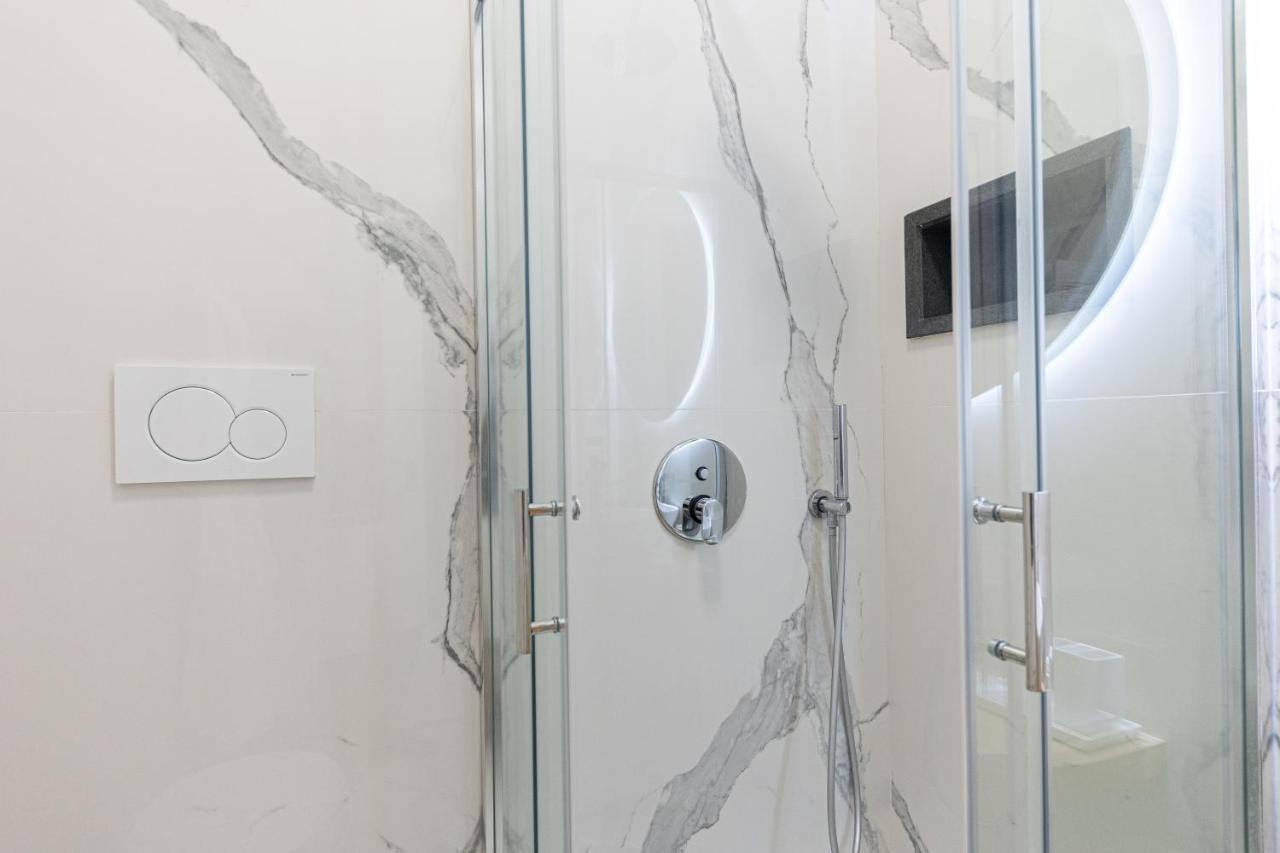 Suite Apartment Capri Con Jacuzzi In Piazzetta Экстерьер фото