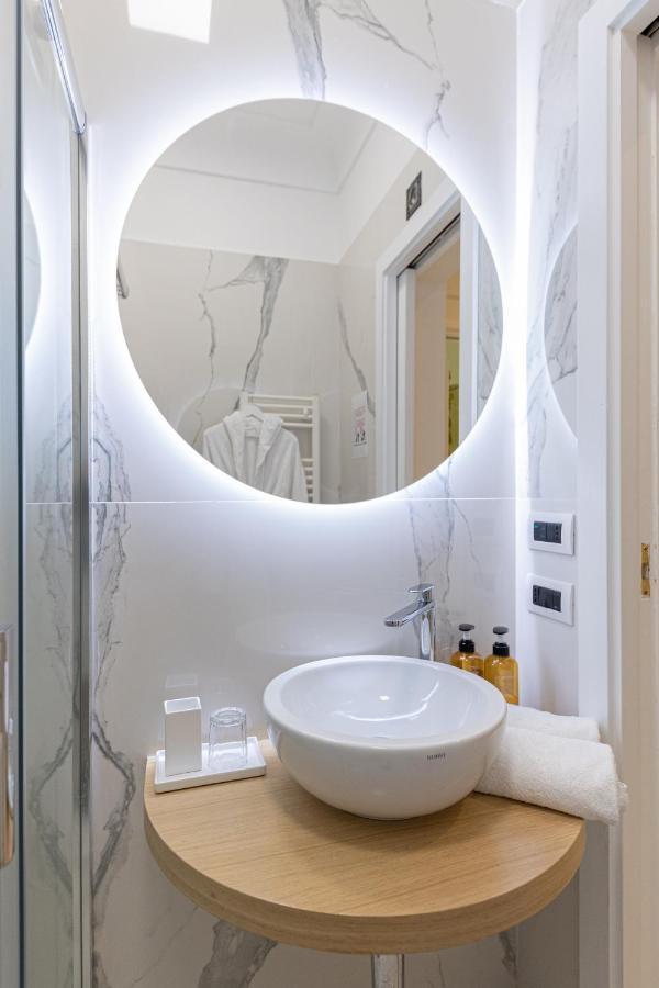 Suite Apartment Capri Con Jacuzzi In Piazzetta Экстерьер фото