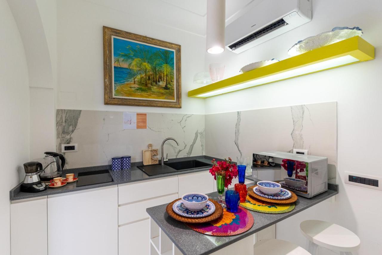 Suite Apartment Capri Con Jacuzzi In Piazzetta Экстерьер фото